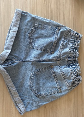 Diğer Gevşek Kesim Kemerli Mini Kot Şort