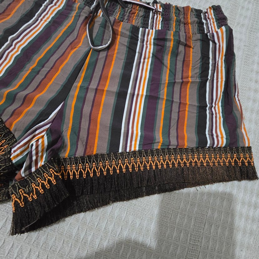 Bohem Çok Renkli Püsküllü deniz Şortu - Görsel 5