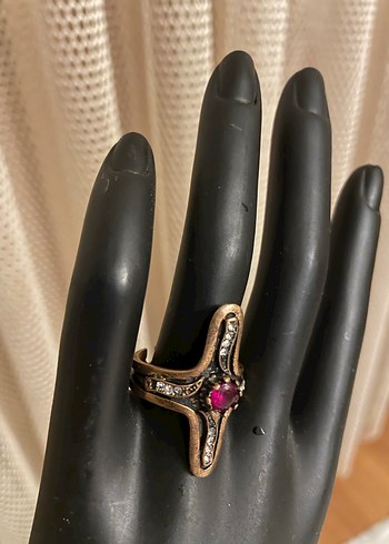 Bordo Boncuklu Gotik Desenli Kadın Yüzük - Görsel 2