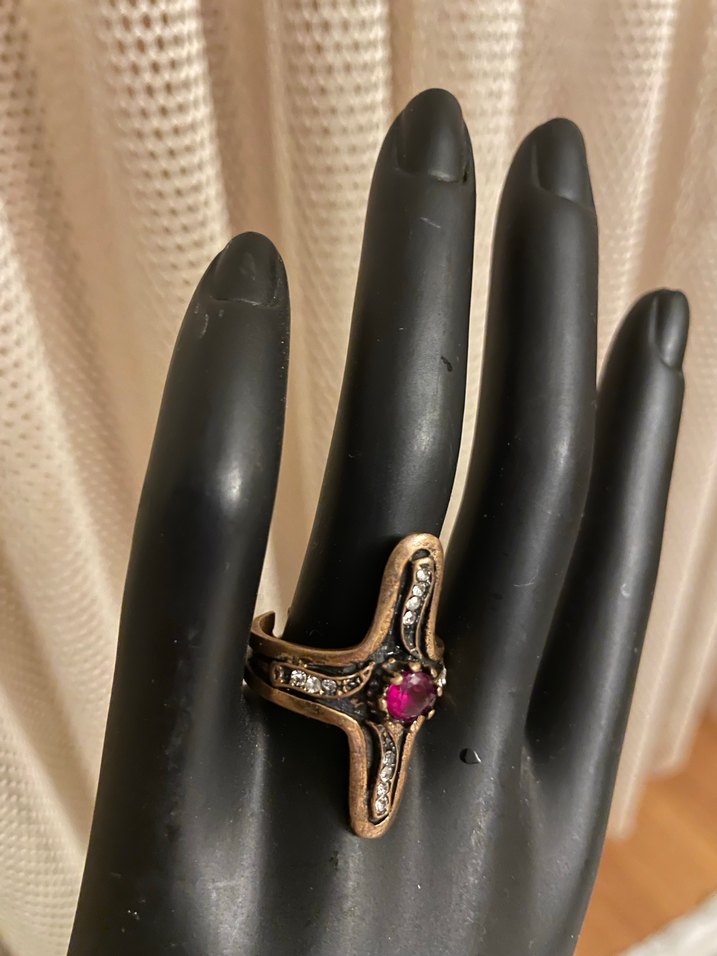 Bordo Boncuklu Gotik Desenli Kadın Yüzük - Görsel 2