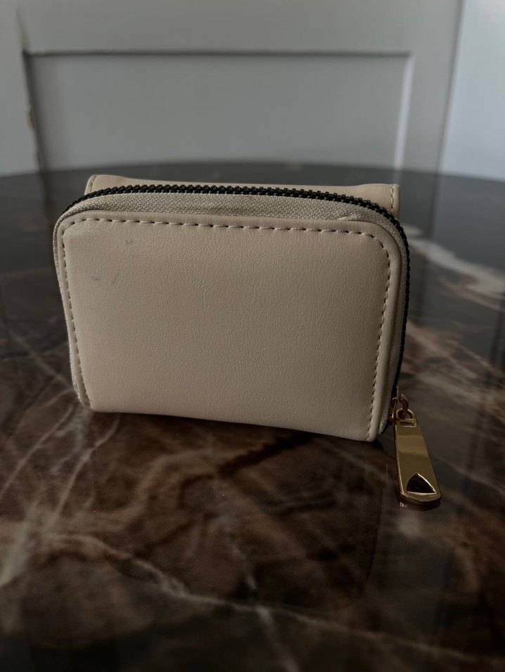 Bej Deri Fermuarlı Kadın Cüzdanı - Görsel 2