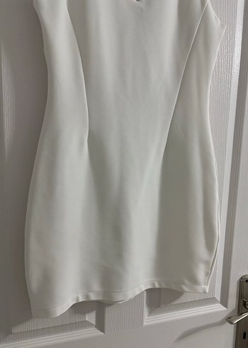 Beyaz V Yakalı Mini Elbise - Görsel 3