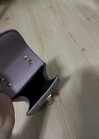 Diğer Zincir Detaylı Mor Deri Kadın Çanta