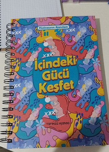 Pastel Renkli Motivasyon Ajandası
