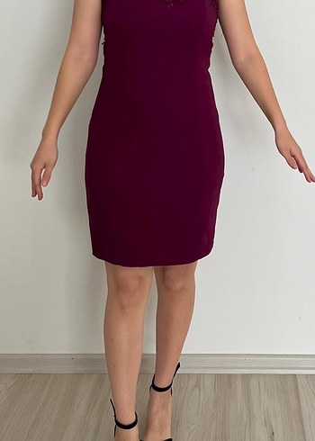 Bordo Dantel Detaylı V Yaka Mini Elbise