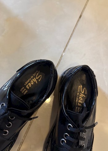 Erkek Çocuk Siyah Rugan Kemerli Ayakkabı - Görsel 2