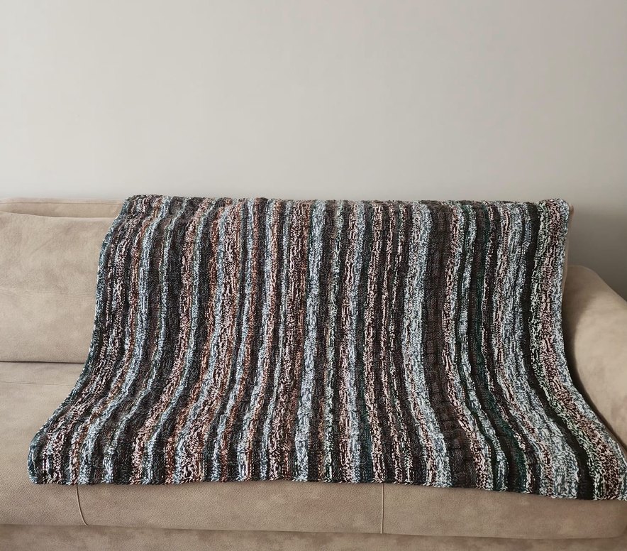 Çok Renkli Batik Desenli Battaniye - Görsel 4