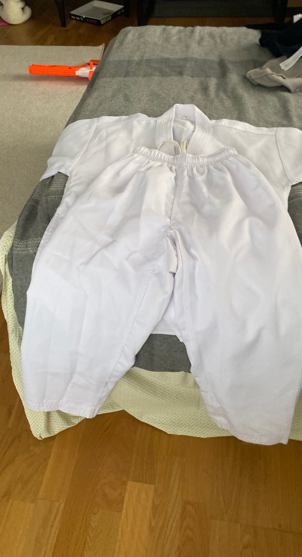 Beyaz Kadın Midi Saten Pantolon - Görsel 3