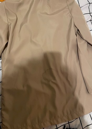 Bej Kapüşonlu ince Kadın Yağmurluk - Görsel 4