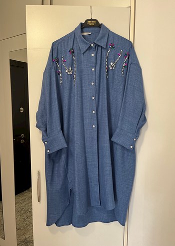 Diğer Nakışlı Uzun Kollu Mavi Denim Gömlek