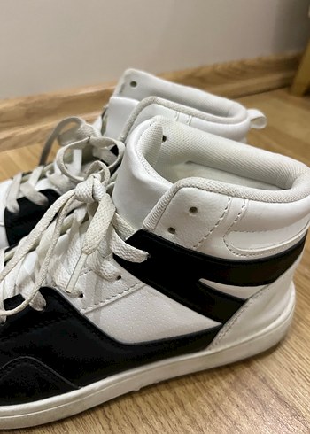 38 Beden beyaz Renk Beyaz Siyah Bağcıklı Stiletto Topuklu Spor Ayakkabı