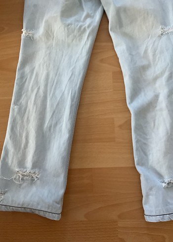 Beyaz Payet Detaylı Kadın Kot Pantolon - Görsel 4