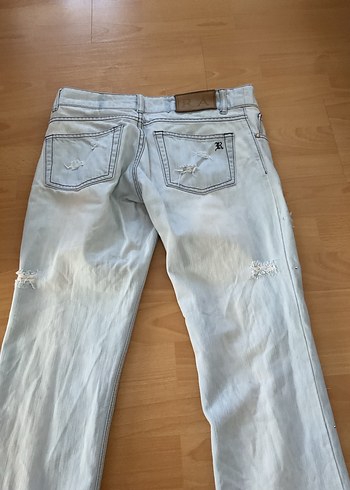 Beyaz Payet Detaylı Kadın Kot Pantolon - Görsel 3