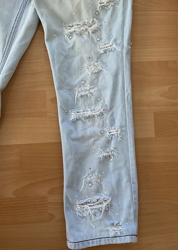 Beyaz Payet Detaylı Kadın Kot Pantolon - Görsel 2