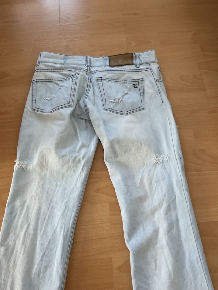 Beyaz Payet Detaylı Kadın Kot Pantolon - Görsel 3