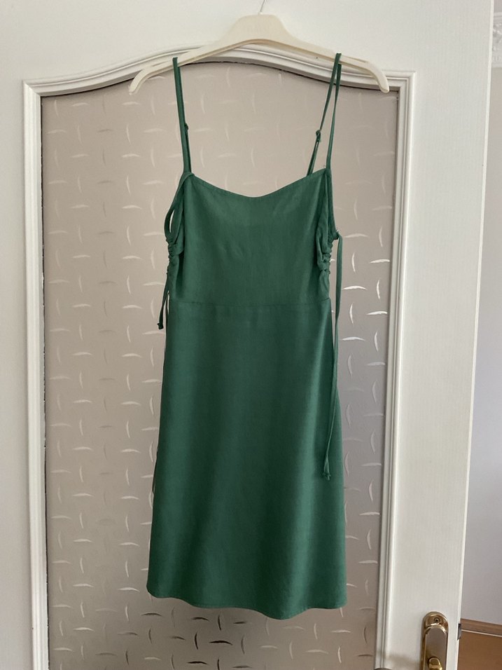 Yeşil Askılı Uzun ince Keten Elbise - Görsel 2