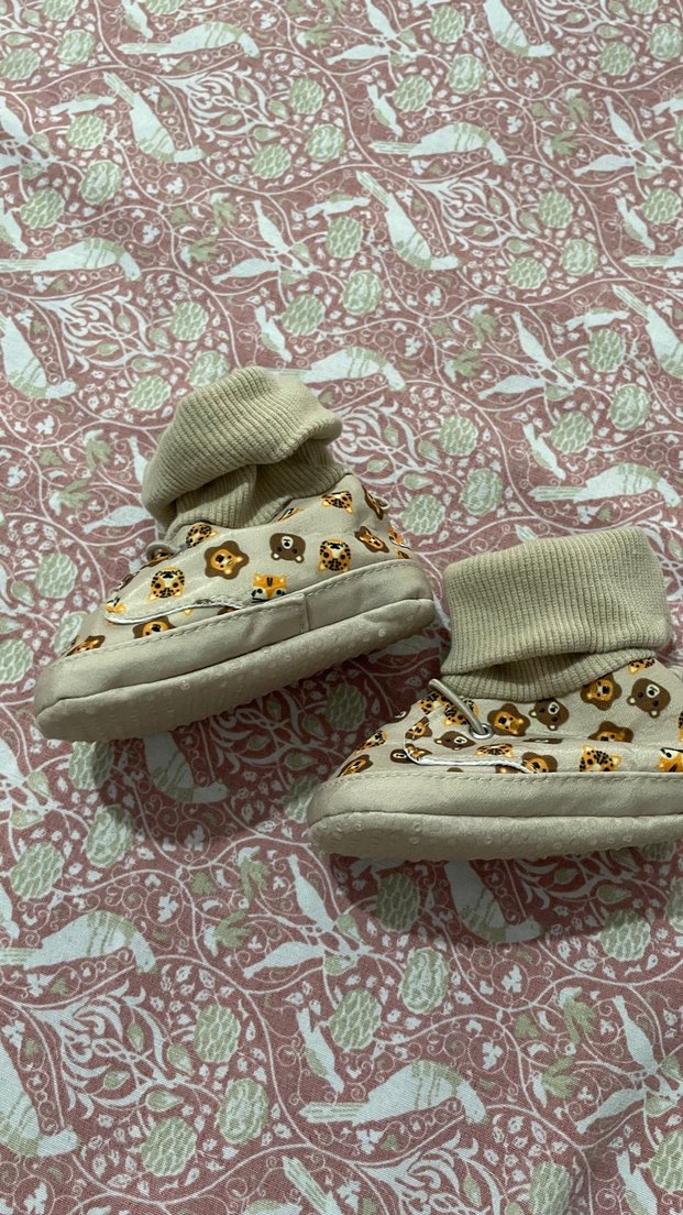 Kahverengi Örgü Desenli ev Botu - Görsel 4