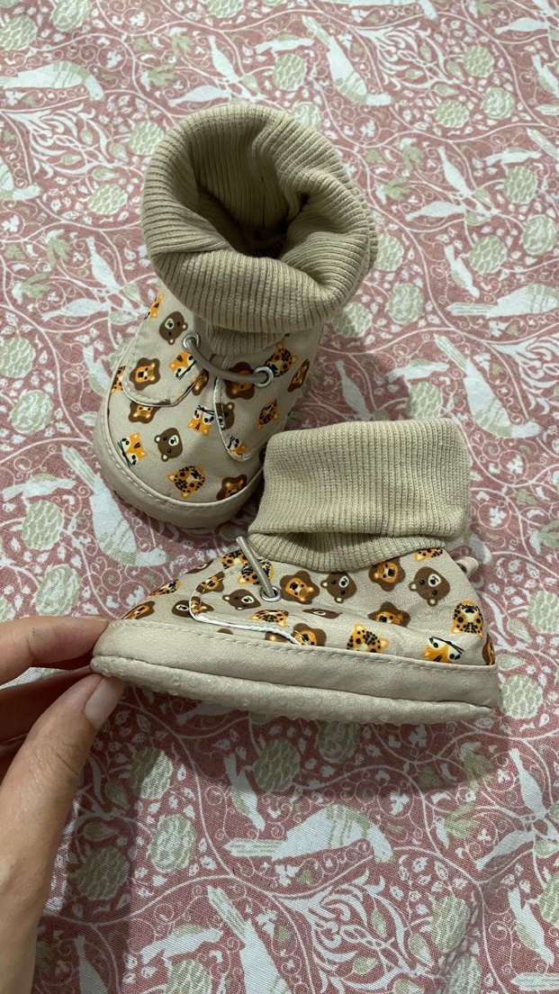 Kahverengi Örgü Desenli ev Botu - Görsel 2