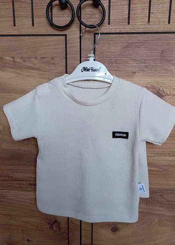 Bej Erkek Çocuk tshirtli şortlu takım