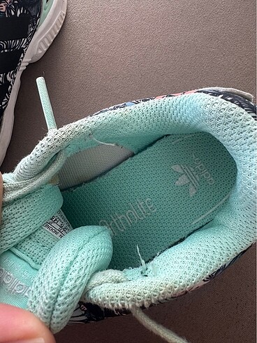 25 Beden Adidas spor ayakkabı