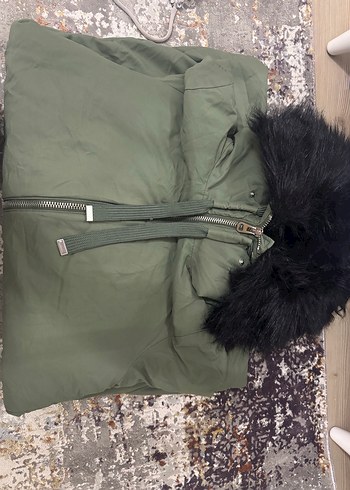 Zara Kürk Detaylı Haki Kadın Kışlık Mont - Görsel 7