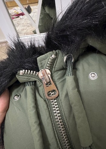 Zara Kürk Detaylı Haki Kadın Kışlık Mont - Görsel 8