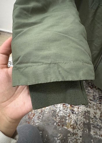 Zara Kürk Detaylı Haki Kadın Kışlık Mont - Görsel 4