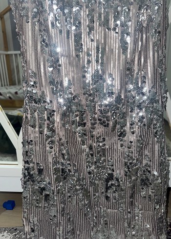 İşlemeli Gri Uzun Abiye Elbise - Görsel 3