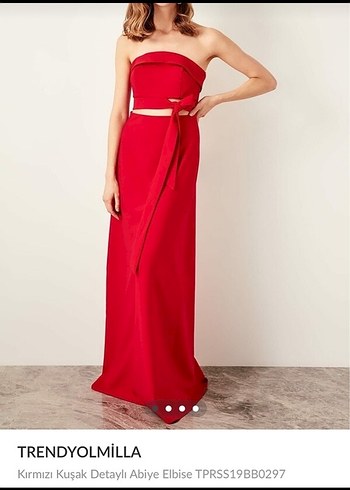 Kırmızı elbise - Görsel 5