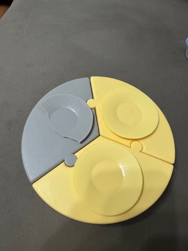 Oioi Gri ve Sarı Çocuk puzzle Tabak - Görsel 2