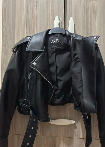 Zara Siyah Mini Biker Deri Ceket