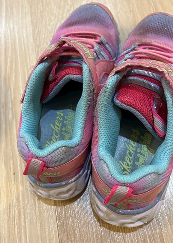 Kızlar için renkli bağcıksız spor ayakkabı - Görsel 8