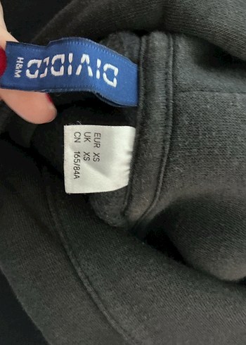 Siyah Kapüşonlu Punk Tarzı Sweatshirt - Görsel 3