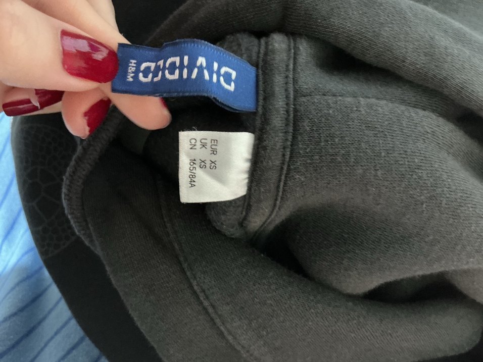 Siyah Kapüşonlu Punk Tarzı Sweatshirt - Görsel 3