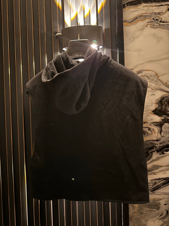 Fermuarlı Siyah kapüşonlu Kadın Yelek - Görsel 4