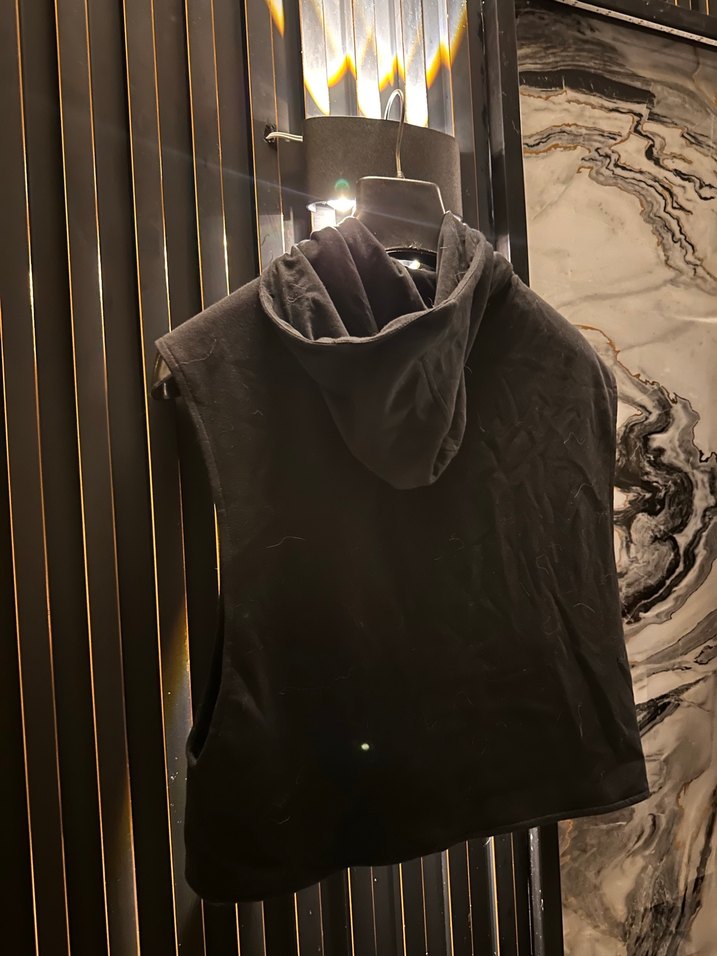 Fermuarlı Siyah kapüşonlu Kadın Yelek - Görsel 5