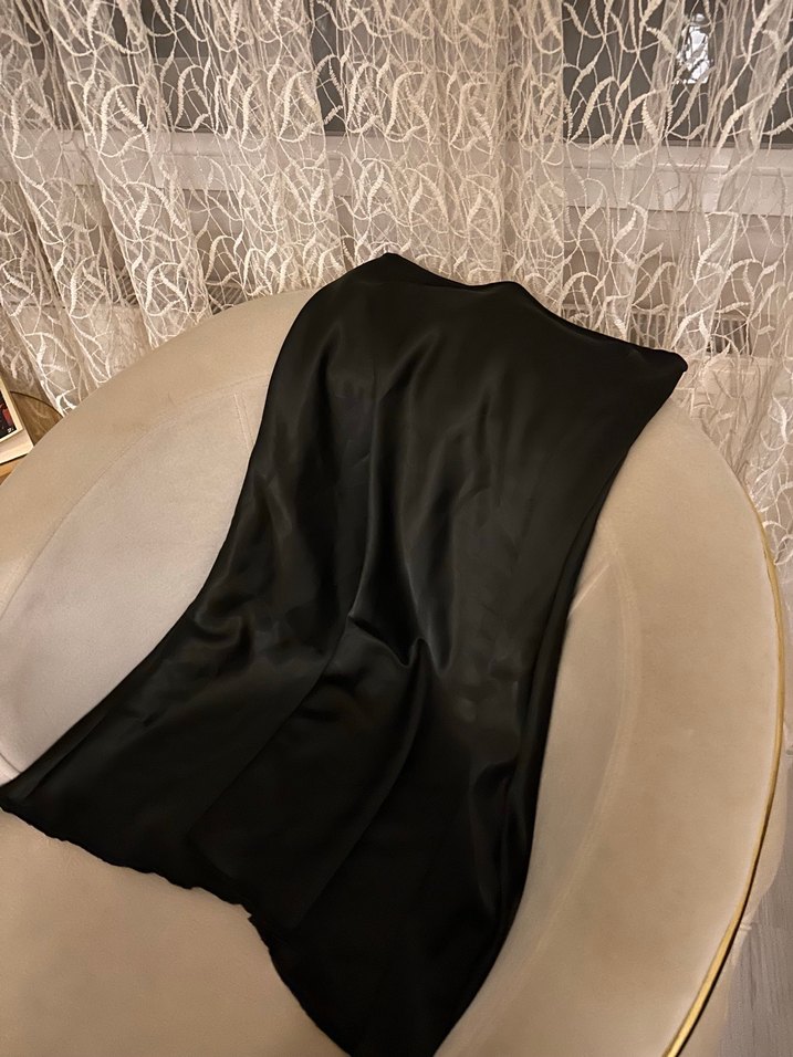 Saten Siyah Uzun Gotik  Etek - Görsel 2