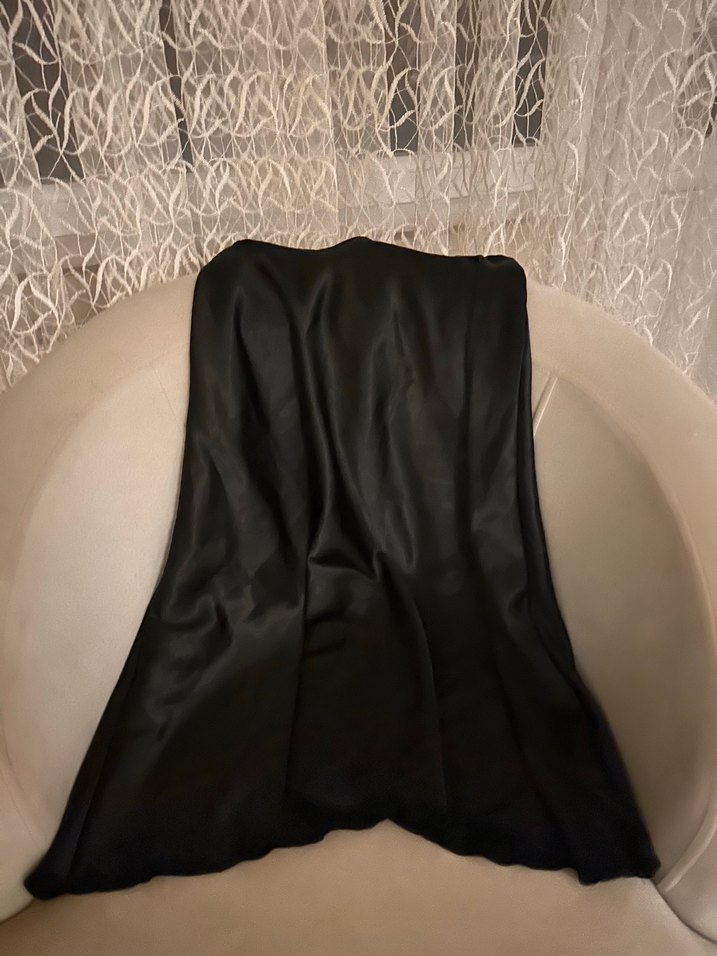 Saten Siyah Uzun Gotik  Etek - Görsel 3