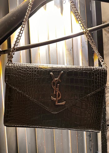 Yılan Derisi Desenli Zincir Detaylı - Görsel 3