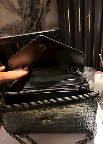 Yılan Derisi Desenli Zincir Detaylı - Görsel 7