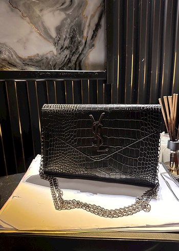 Yılan Derisi Desenli Zincir Detaylı - Görsel 4