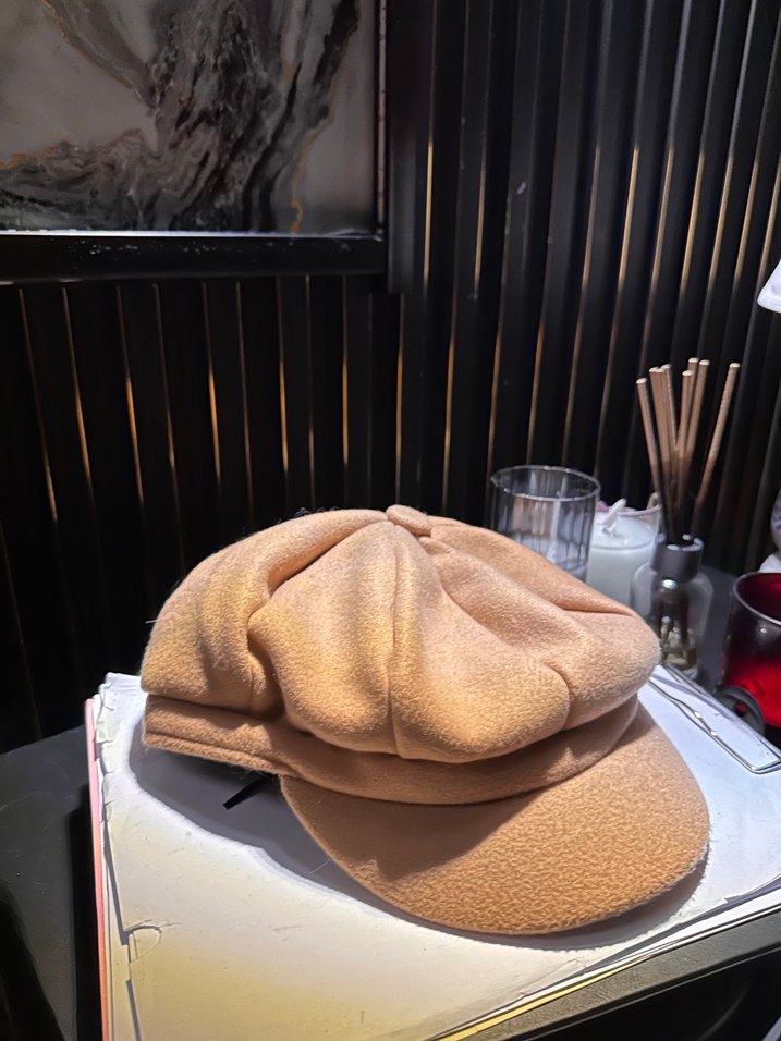 Bej Süet Düğmeli Kadın Şapka - Görsel 2