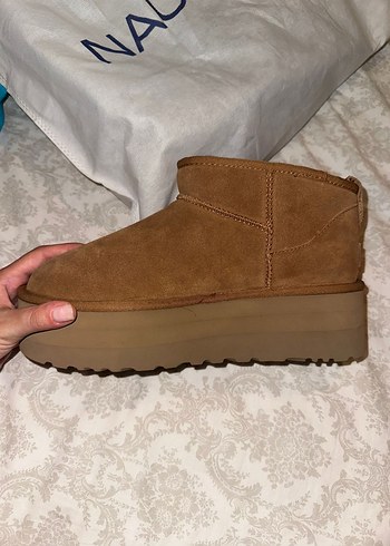 Bej Süet Kürklü Kadın Dolgu Topuk Bot - Görsel 4