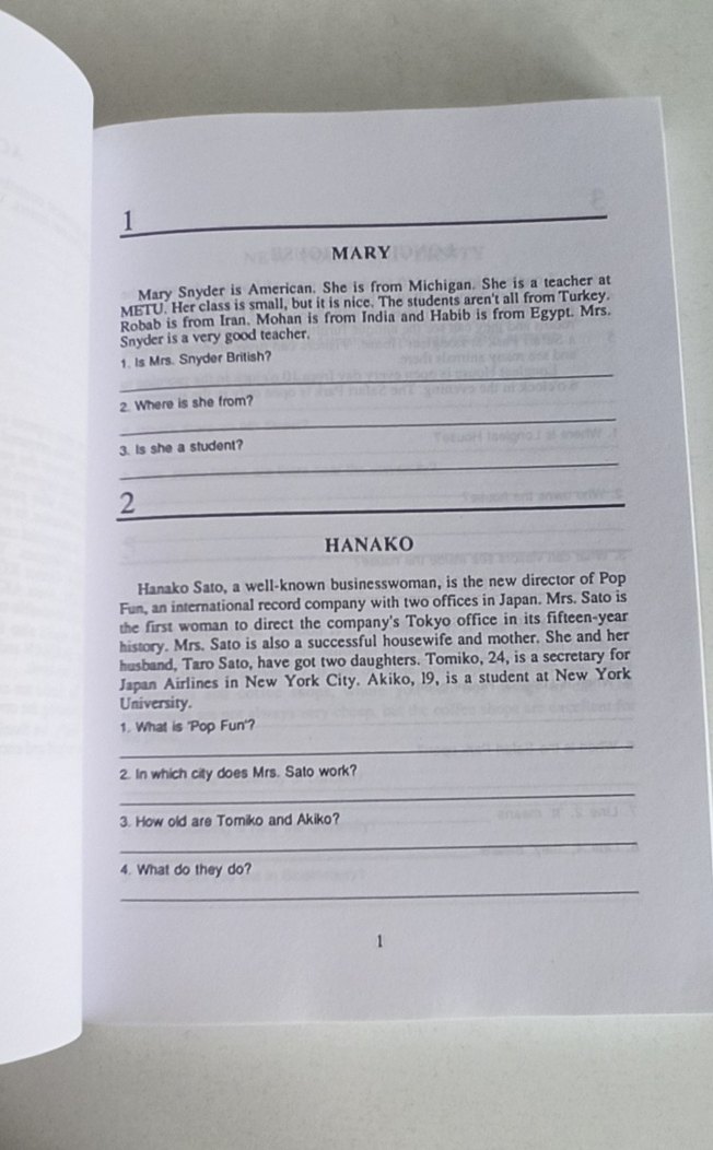 İngilizce Dil Öğrenme Kitapları reader at work - Görsel 2