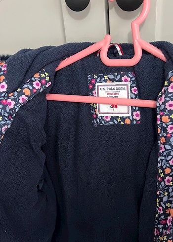 U.S Polo Assn. Kız Çocuk Çiçek Desenli Kürk Detaylı Mont