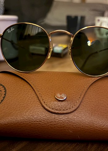 Ray Ban