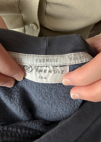 Gri Kapüşonlu Kadın Sweatshirt - Görsel 4