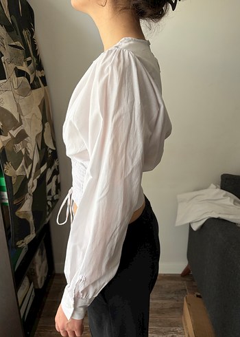 Beyaz Kemerli Pamuklu Kadın Gömlek - Görsel 2