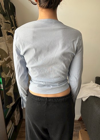 Gri V Yaka Kuşaklı Kadın Gömlek - Görsel 3