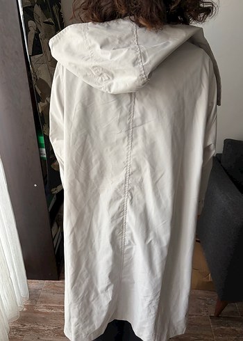 Kırık Beyaz tonlarında Keten Midi Trençkot - Görsel 2